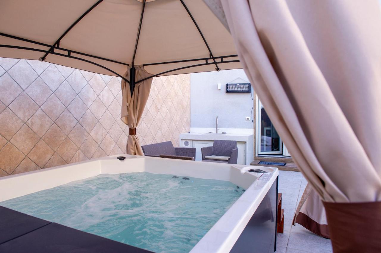 Joyce Luxury Suite Монополи Экстерьер фото