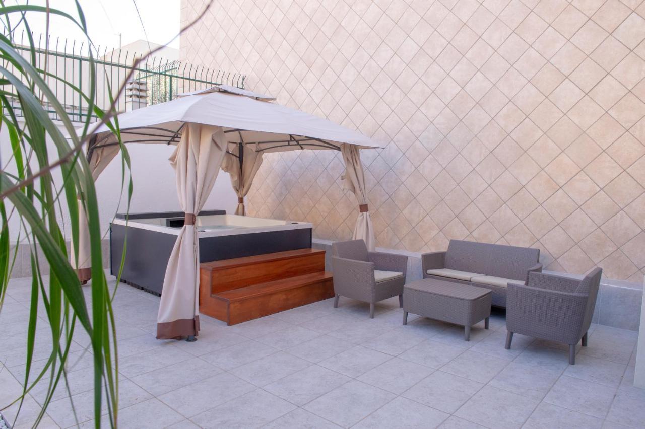 Joyce Luxury Suite Монополи Экстерьер фото